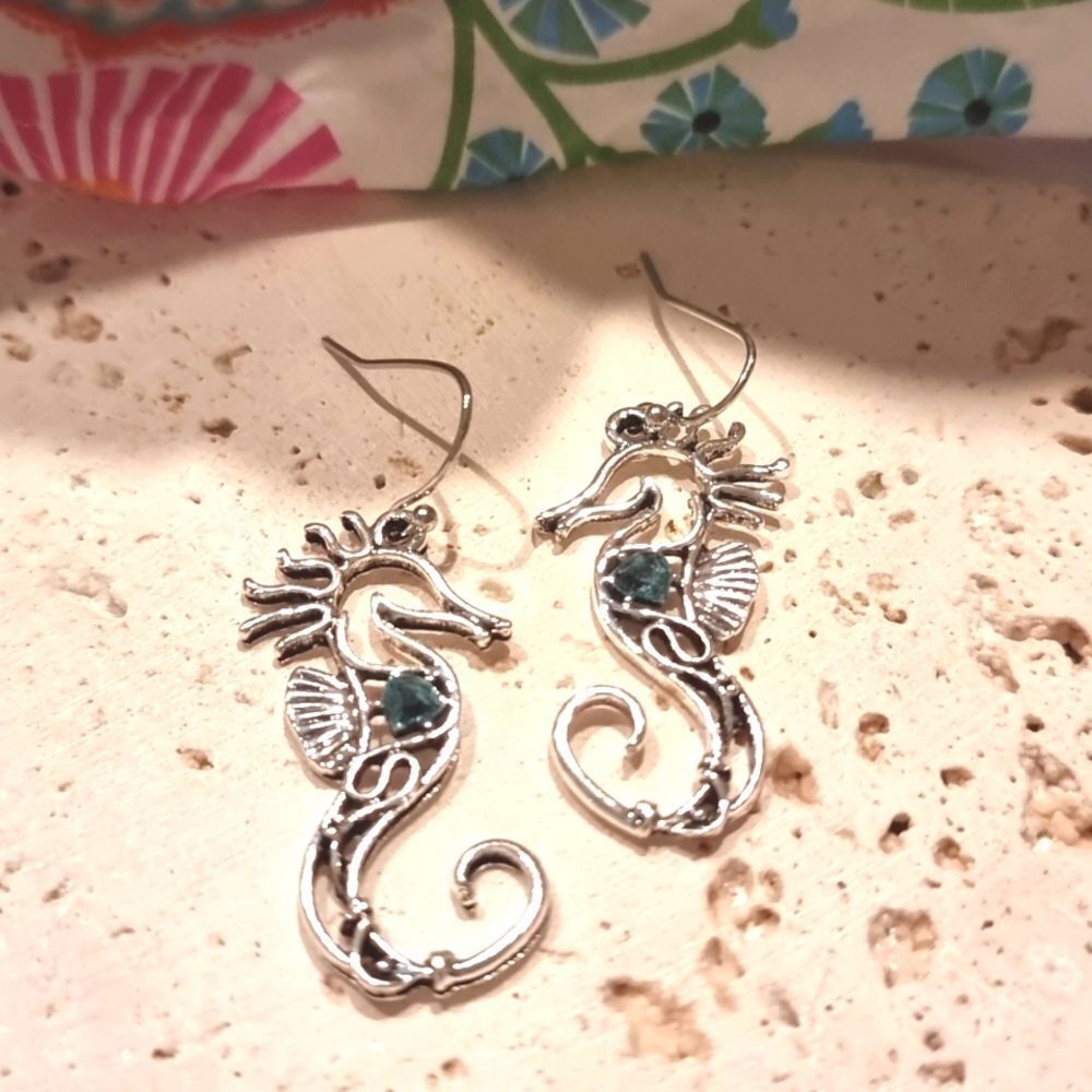 New FP Silver Seahorse Earrings with Blue Zircon Accents